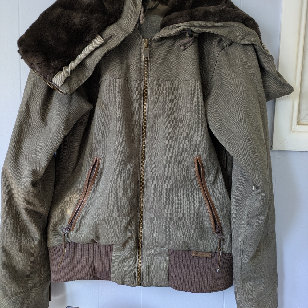 Holden Tan Ski Jacket with Brown Fur Collar